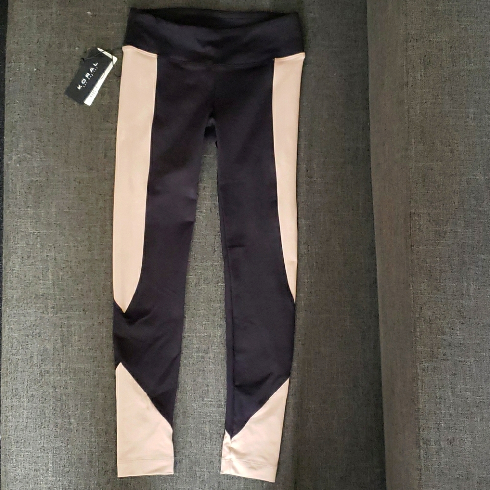 NWT Koral Curve Leggings